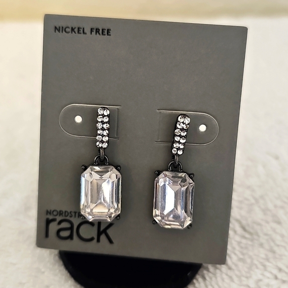 NWT Nordstrom Rack Emerald Cut Stone Drop Earrings Clear Hermatite - Picture 5 of 5